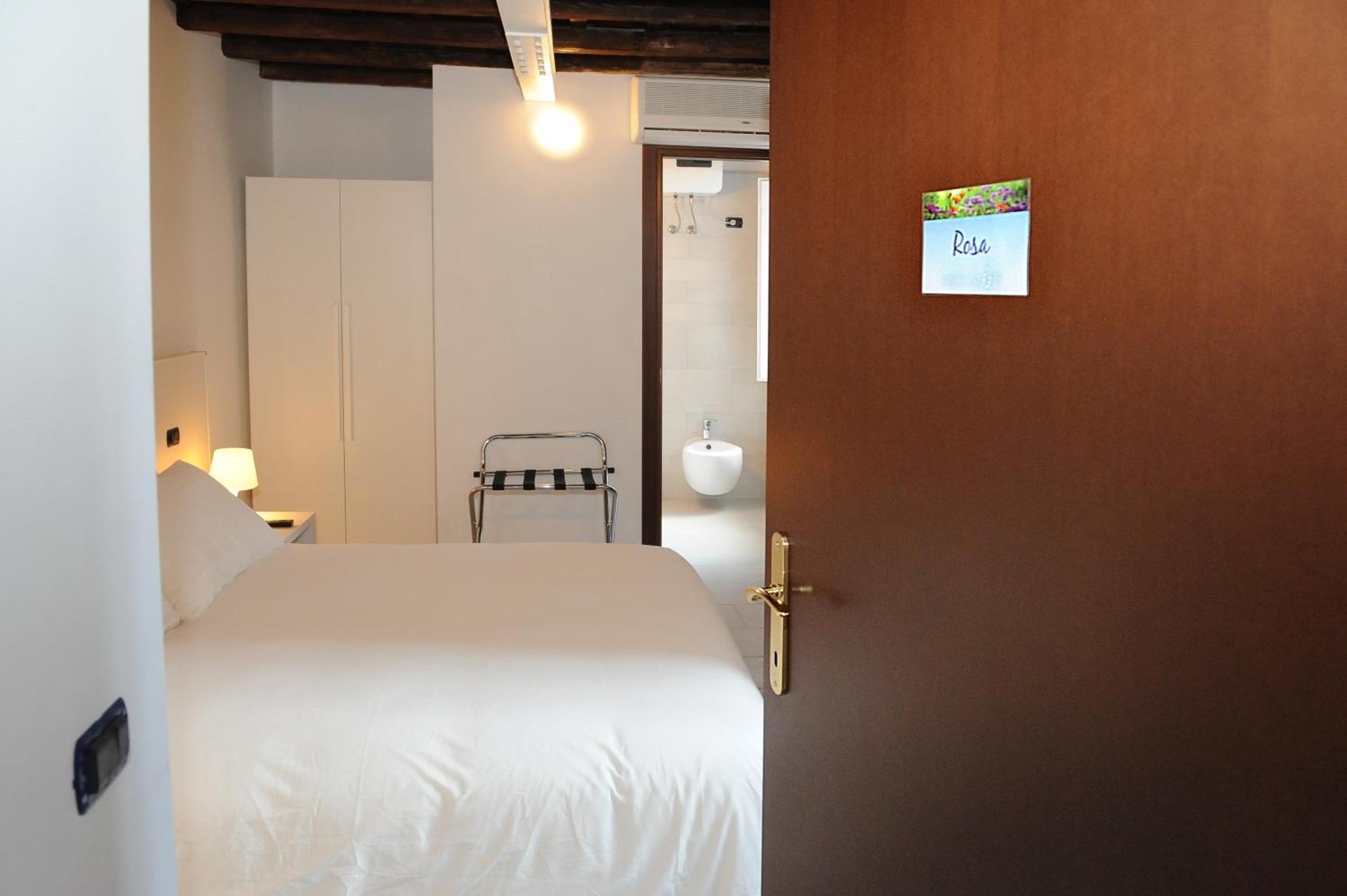 Flowers Apartments Roma Dış mekan fotoğraf